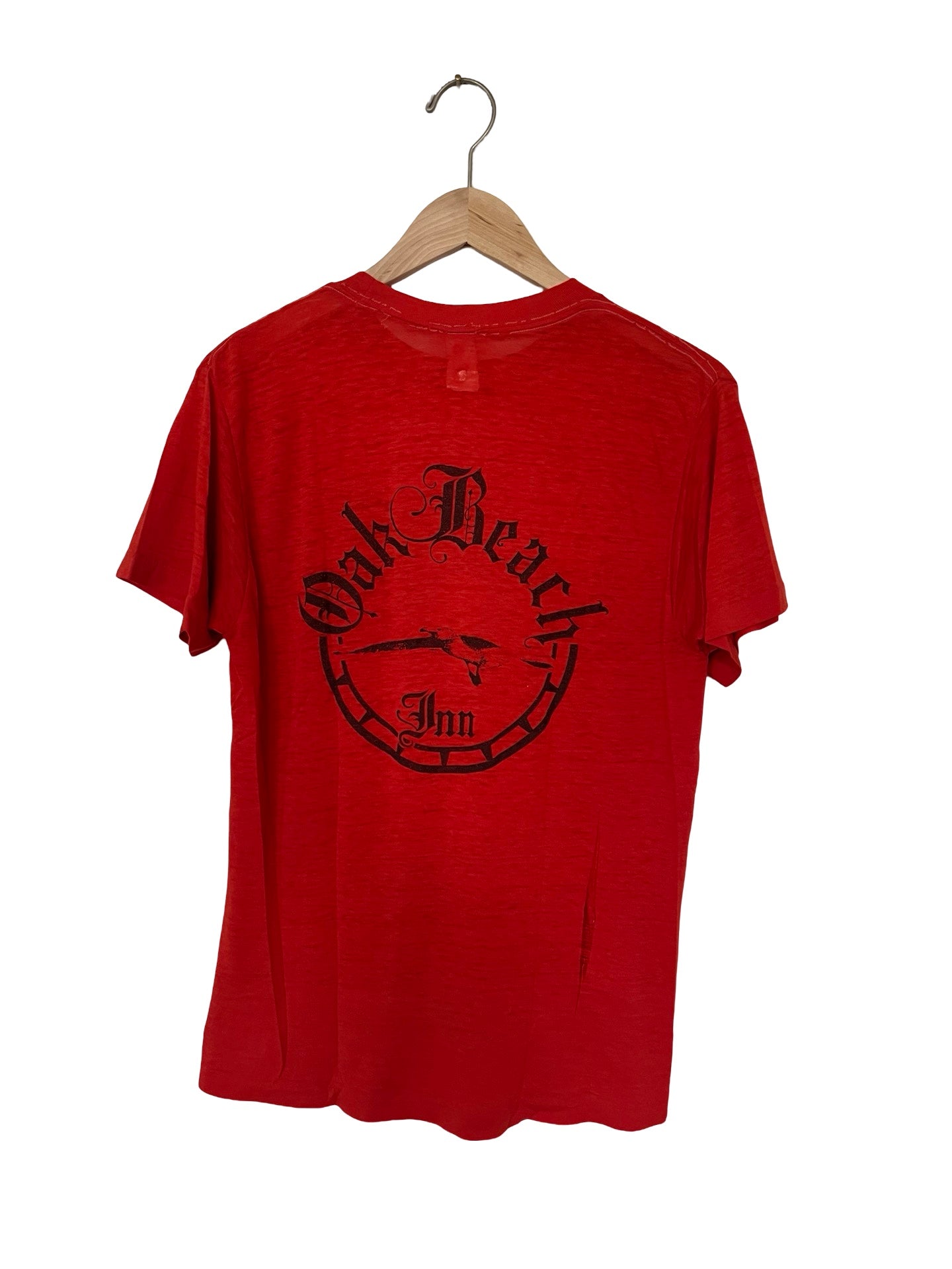 VINTAGE OAK BEACH INN THIN TEE